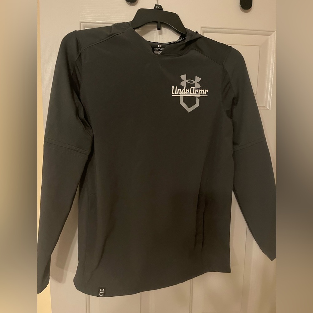 Under Armour charcoal baseball dri fit Long Sleeve Shirt